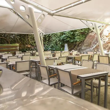 Casa Hotel